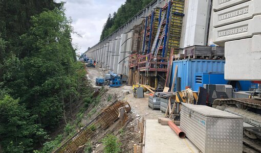 A10, Instandsetzung Ankerwand, Detailplanung Begleitweg, Ankerlisenen und Vorsatzschalen amiko bau consult Bludenz