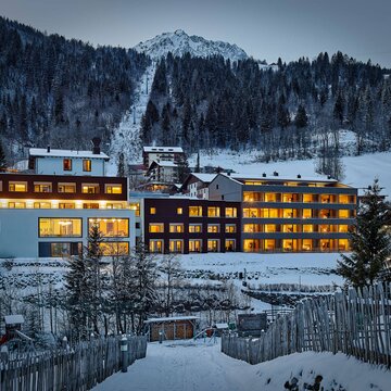 Zubau Hotel Sarotla, Brand