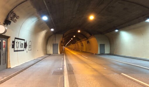 Überprüfung Pannenbucht Tunnel Herzogburg durch amiko bau consult