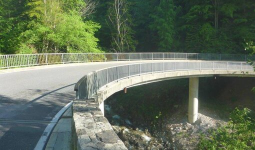 Begutachtung Rüfitobelbrücke durch amiko bau consult