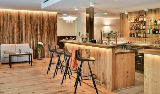Hotel Sarotla, Überprüfen des Bestandes für Zubau durch amiko