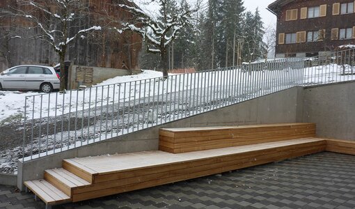 Umbau Mittelschule Großes Walsertal, Zubau neuer Außenplatz