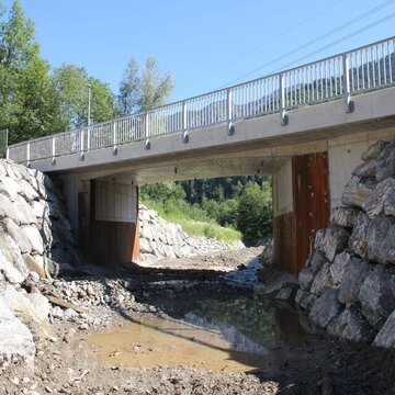 Neubau Sperre, Brücken und Umlegung L83 Rellsbach