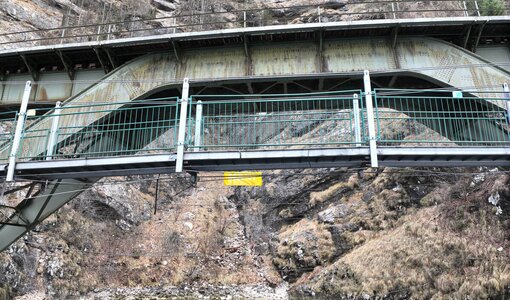 Überprüfung der Fußgängerbrücke am Hallstättersee durch amiko bau consult