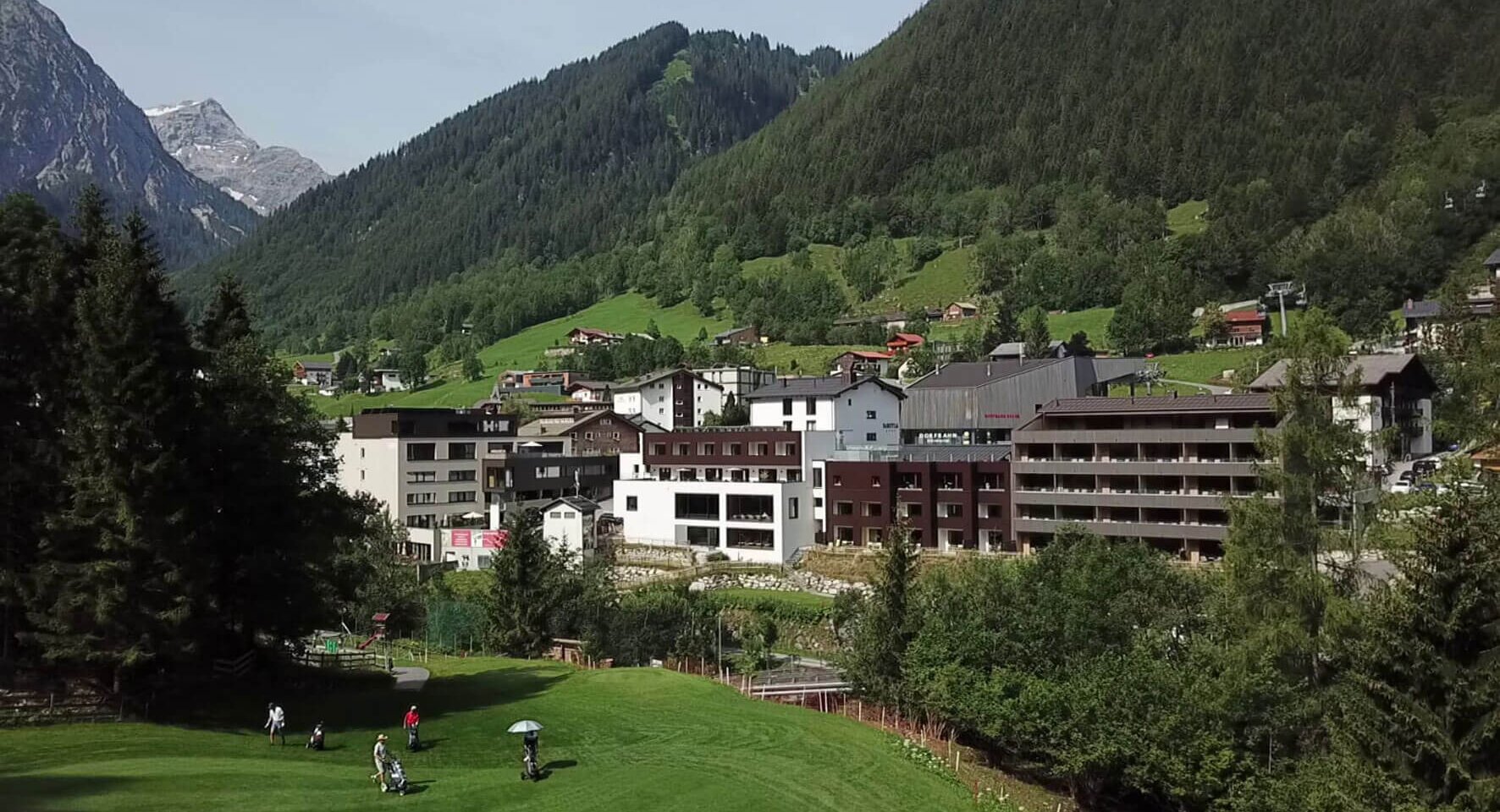 Zubau Hotel Sarotla, Brand
