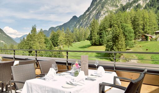 amiko bau consult - statische Betreuung vom Entwurf bis zur Ausführung Hotel Sarotla