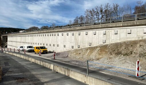 Planung Anschlussstelle auf der A14 mittels dauerhaft geankerter Stahlbeton-Vorsatzschale
