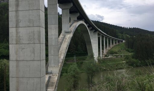 Prüfung Bogenbrücke S6, Bruck, ASFINAG durch amiko